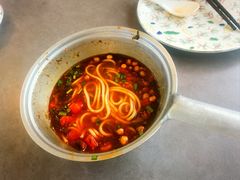 小锅米线-沿途四季·云南菜·诗酒茶(蓝色港湾店)