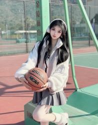 -丝语萱形象
