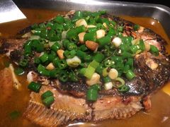 -辣尚瘾·烤鱼·新川菜(交大直营店)