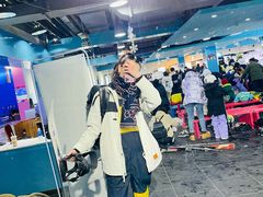 -乔波室内滑雪场