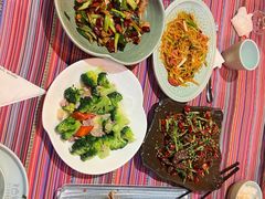 -香巴拉云南餐厅(华莱坞店)