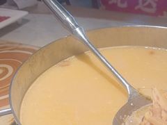 -尚尚仙·酸汤猪手·猪肚鸡火锅(华联万柳购物中心店)