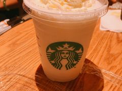 -星巴克(浦东机场T2到达店)