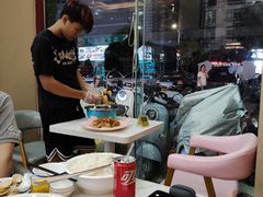 -覃记海鲜美食餐厅