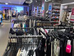 -唯品会(北京国瑞城店)