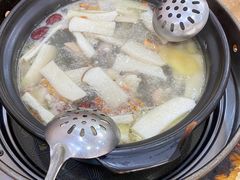 -濠轩阁特色生蚝火锅(水湾路店)