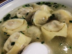 荠菜猪油渣大馄饨-君东记本帮面馆(天钥桥路店)