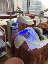 -苗方清颜专业祛痘连锁机构