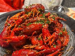 -肥肥虾庄·金牌油焖大虾(杨园滨江时代walk店)