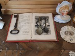 -恋物百货商店(华侨城店)