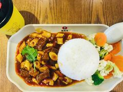 香辣牛肉笋烧饭-李先生牛肉面大王(上海站南广场店)