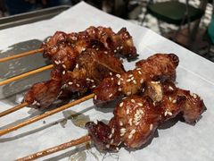-何妹湿辣牛肉·粤式烧烤砂煲(桂雅路店)