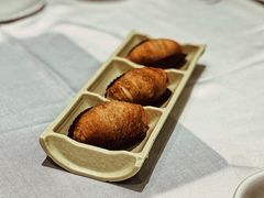 榴莲千丝酥-稻香酒家·34年老字号·港式粤菜(汉街店)