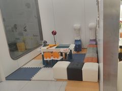 -皓齿连锁·雅贝健口腔·种植·矫正中心(虹口曲阳路店)