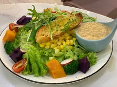 -丽莎沙拉轻食餐厅(国贸店)