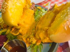 -鲨鱼美式餐厅酒吧Sharky