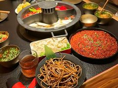 -晓宇重庆火锅(西安荟聚店)