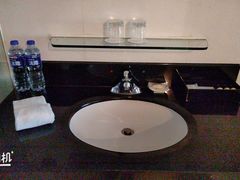 -上海尊茂酒店