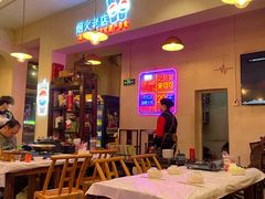 -霄汉牛三鲜湖北砂锅菜(万松园2店)