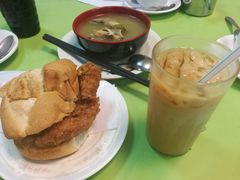 猪扒包-胜利茶餐室