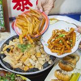 点吧点儿螺狮粉配豆汁儿！！香臭香臭的