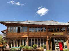 -猫的天空之城概念书店(丽江古城饮玉巷店)