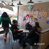 麦当劳不知不觉也陪伴了我们不少年了