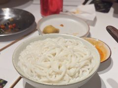 -粉八·云南米线·建水烧烤(常熟路店)
