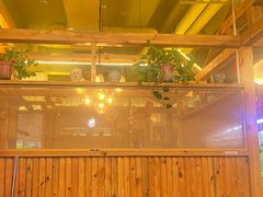 -六福烧烤酒馆(秦隆步行街店)