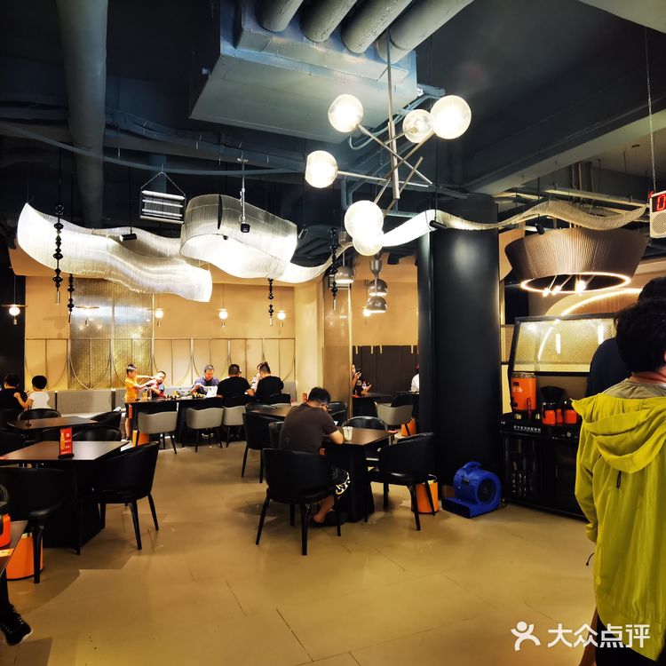 坊上首创的马安安到底能离谱到什么程度？！[疑问]