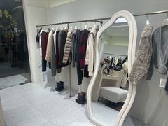 -Her Sight设计师女装集合店(静安华山路店)