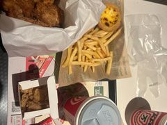 -肯德基(鲁迅路店)