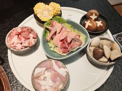 -得意咚瓜·顺德鱼生·冬瓜火锅(深圳首店)