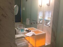-上海滴水湖皇冠假日酒店