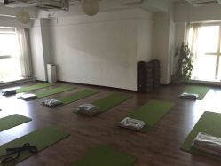 悠季瑜伽会馆(东方广场店)-悠季瑜伽