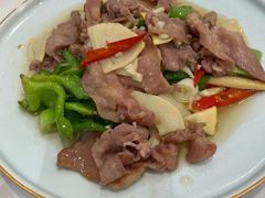 -犇逸·乐山跷脚牛肉·四川现炒(览海店)