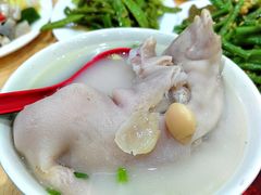 -雷祖芳老妈蹄花店