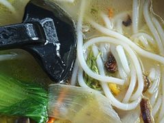 -桥香园过桥米线(国贸店)