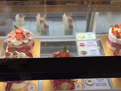 -花花卷卷·鲜食蛋糕(静安久光百货店)