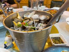 一桶蚬子-渔娘渔家丹东海鲜(东直门店)