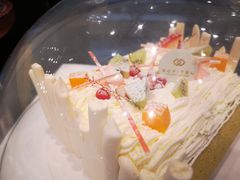 新鲜草莓蛋糕-索菲特酒店 · 云尚天际自助餐厅