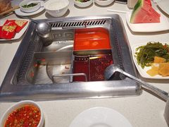 -海底捞火锅鲜切牛肉主题店(长寿路店)