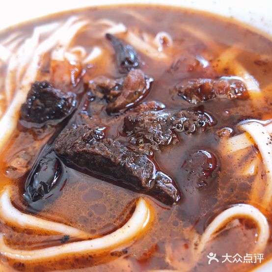 保平酸牛肉(芒市花园店)