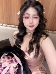 -红馆妆造(中央大街店)