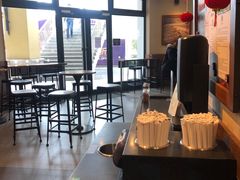 大堂-星巴克(无锡百联奥特莱斯店)