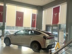-TESLA 特斯拉(北京后沙峪特斯拉中心)