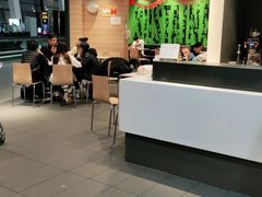 大堂-麦当劳(郑州新郑机场)