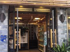 门面-霸王茶姬(南强街店)