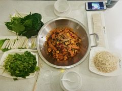 -张大师鸭爪爪特色干锅(南湖店)