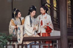 -梦回汉唐汉服旗袍体验馆(拙政园店)